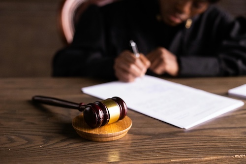 Seri Muhakeme Usulü Nedir? Bilmeniz Gerekenler